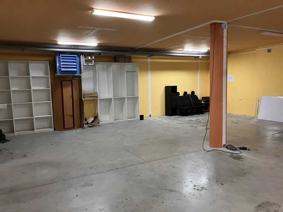 Pomieszczenia biurowe (od 12 do 30 m2) i magazyn (155 m) na wynajem