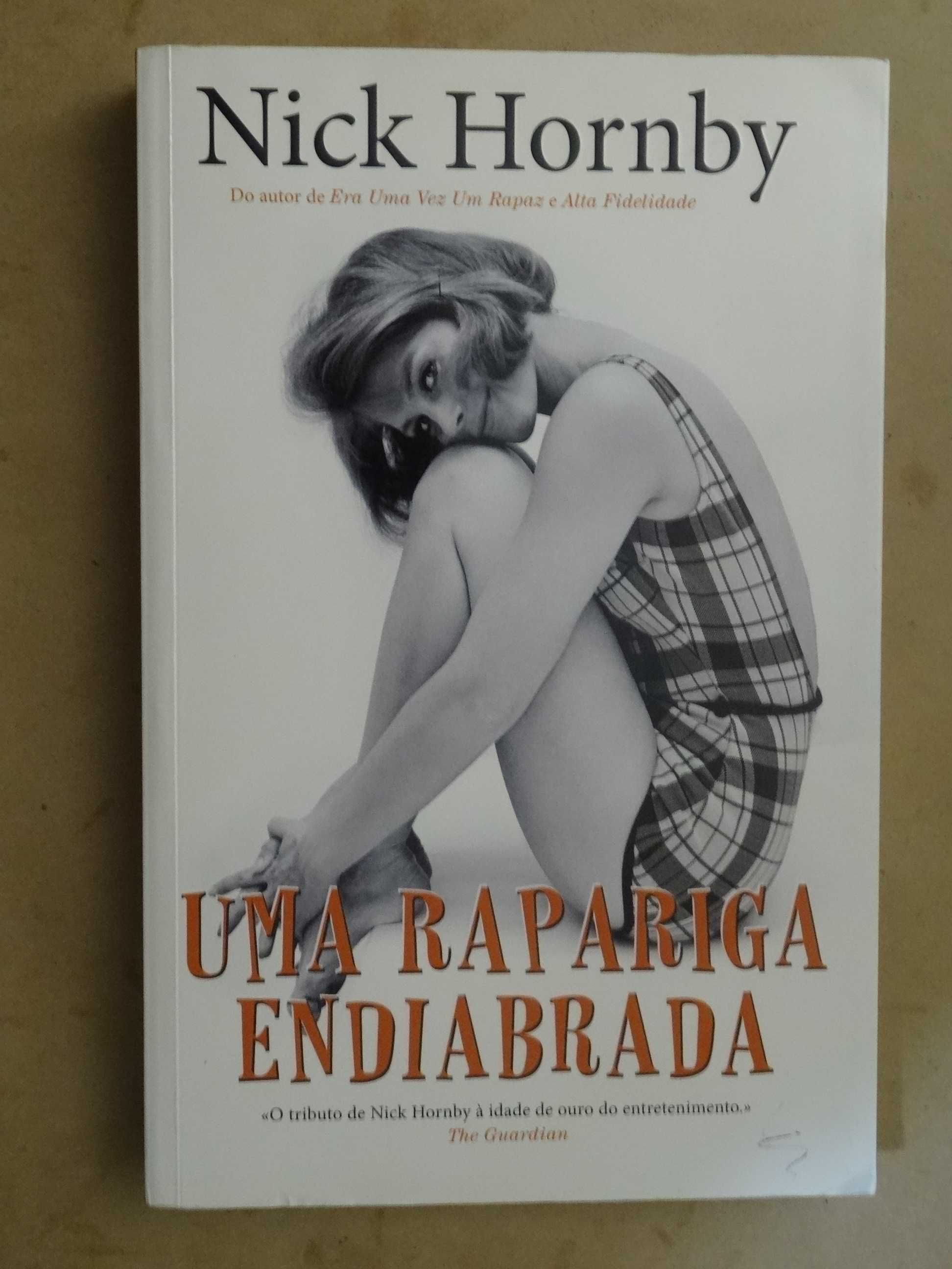 Uma Rapariga Endiabrada de Nick Hornby - 1ª Edição