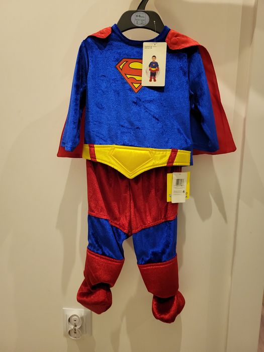 Strój na halooween SUPERMAN 6-9m nowy