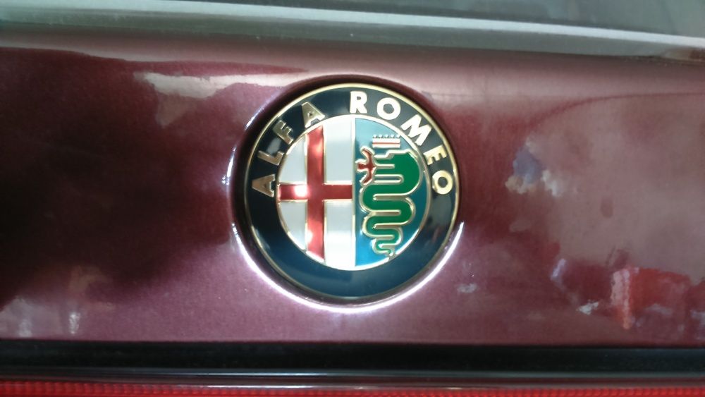 Símbolos emblemas logótipos Alfa Romeo 74 mm frente e trás
