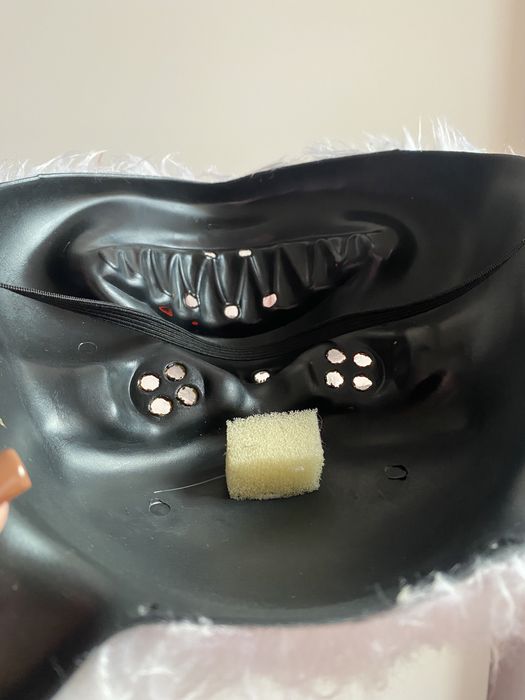 Pluszowa maska niedźwiedzia na Halloween
