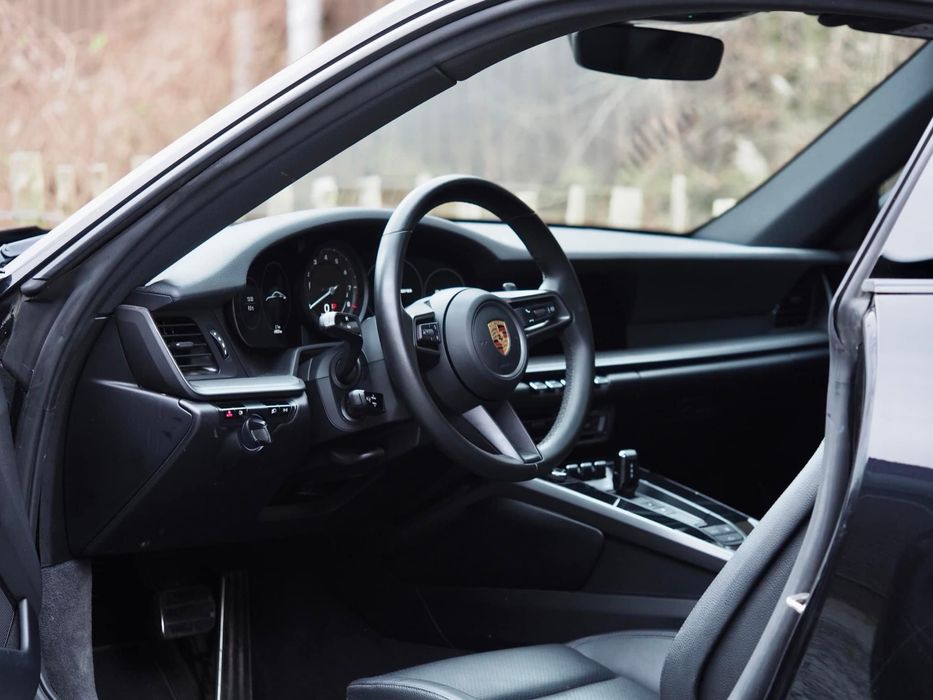 Porsche 911 versão 992