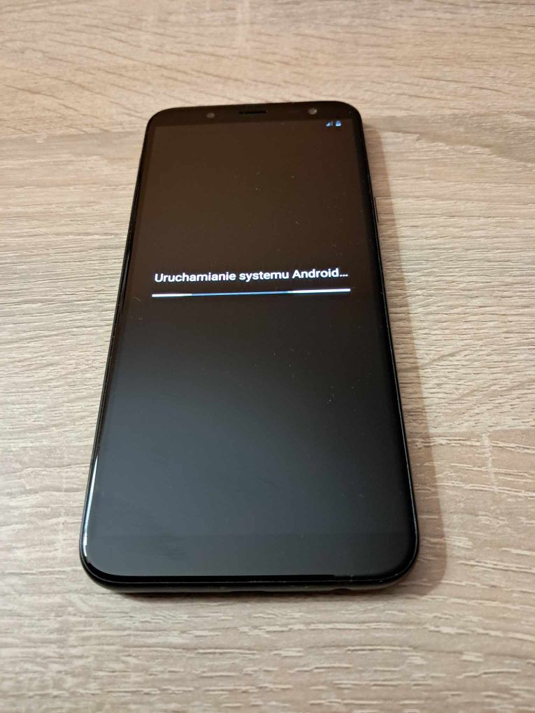 Smartfon Samsung J6