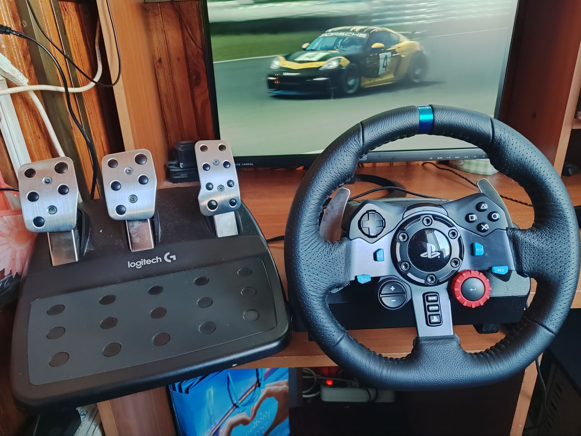 Руль Logitech G29