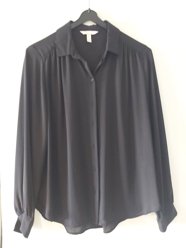 Blusa preta em viscose HM nova S