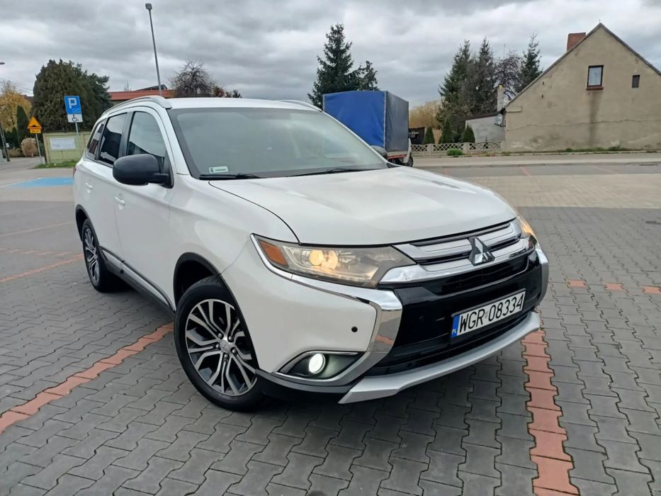 Mitsubishi Outlander 2.4 Benzyna / Gaz LPG / 7-Osobowy / Automat Po Serwisie / Okazja