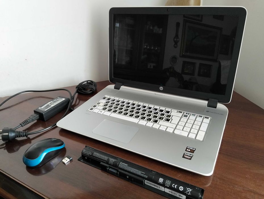 Ноутбук НР Pavilion 17, Beatsaudio AMD A8, ram 16 gb, ssd 256 gb