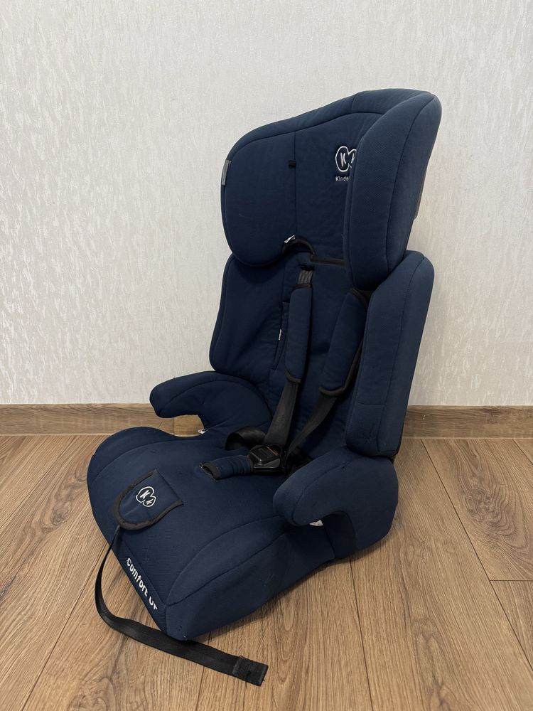 Дитяче автокрісло Kinderkraft 9-36 кг