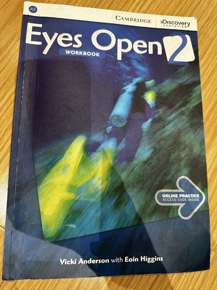 Livros “Eyes Open Level 2 - Cambridge INGLÊS