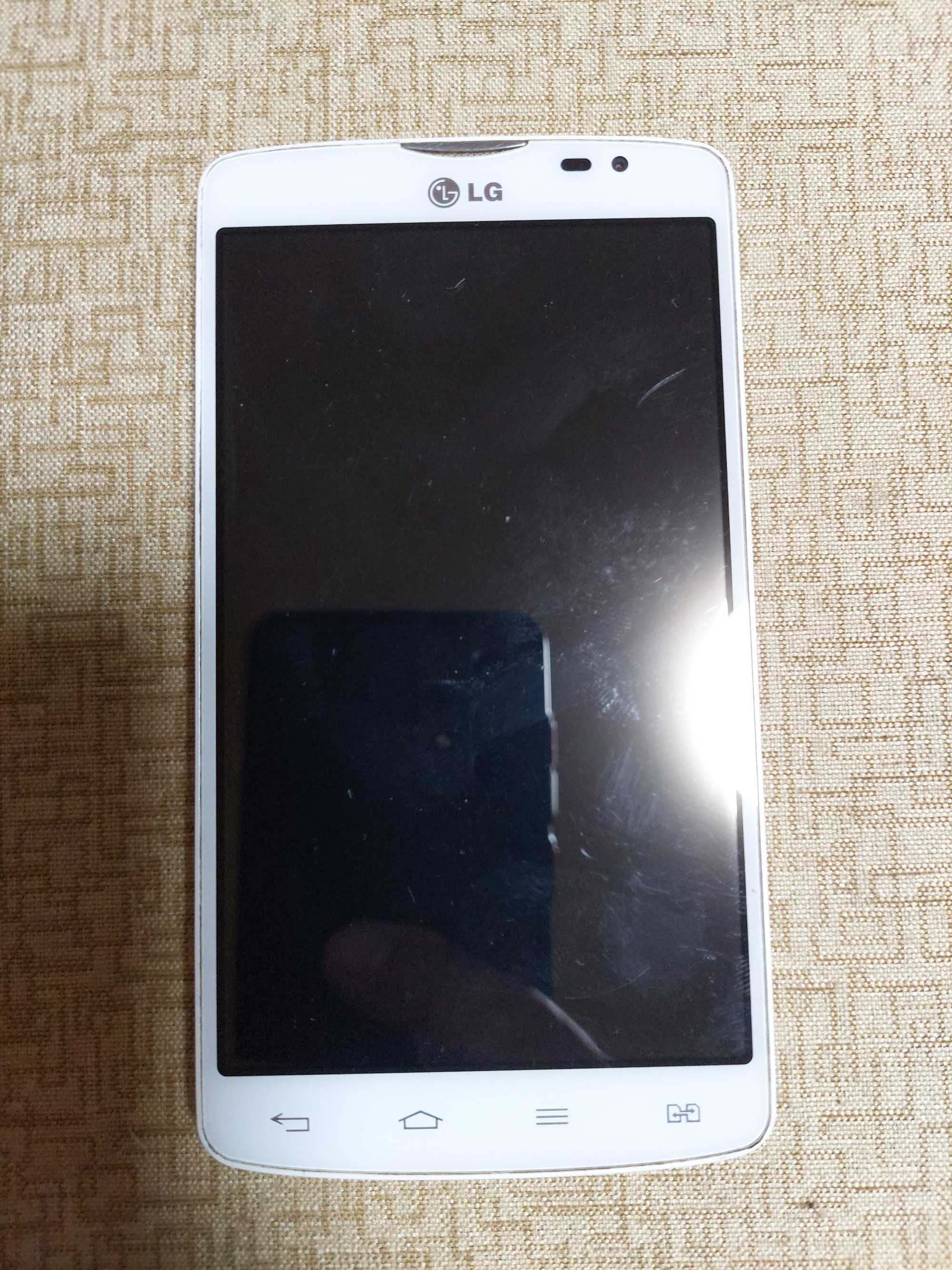 Смартфон LG D380