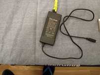 Vendo carregador de Trotinete xiaomi 365 pro s1 /s3/s2/ s4...etc