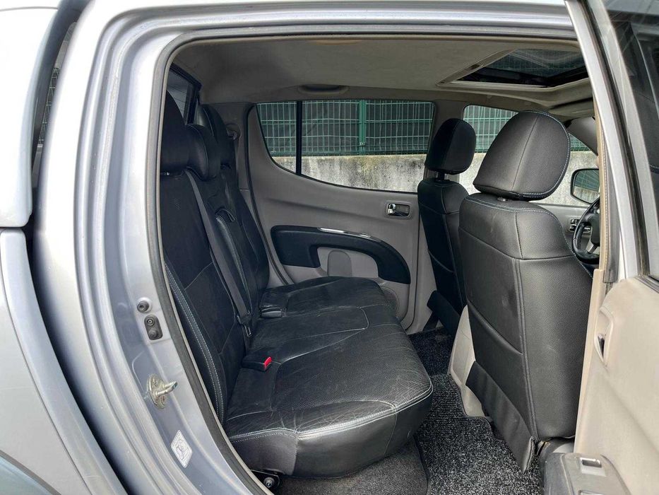 Mitsubishi L200 2.5DI-D STRAKAR