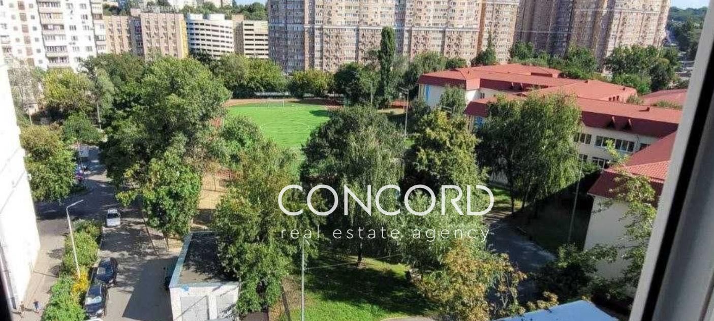 Голосіївський просп., 17-Б. Продам кімнату в гуртожитку
