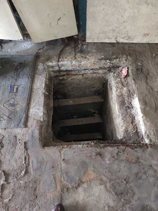 Продам Гараж в районі Електромережи по Сабарівському шосе