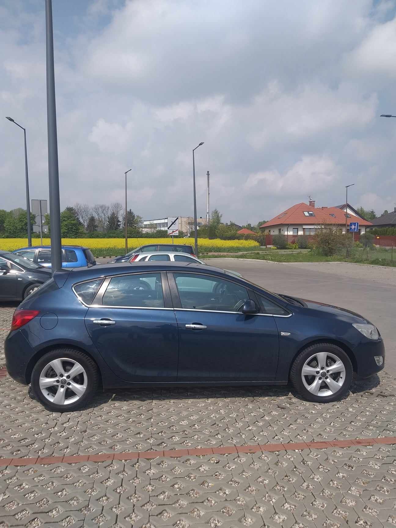 Opel astra j 1.7 cdti 2010r