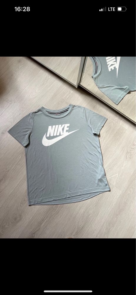 Nike koszulka z logo M