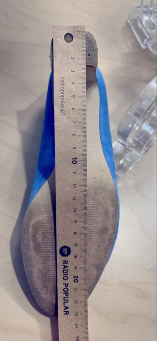 Sapatos de salto da Zilian