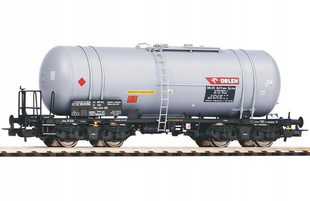Fabrycznie nowa cysterna PKP Piko 58451