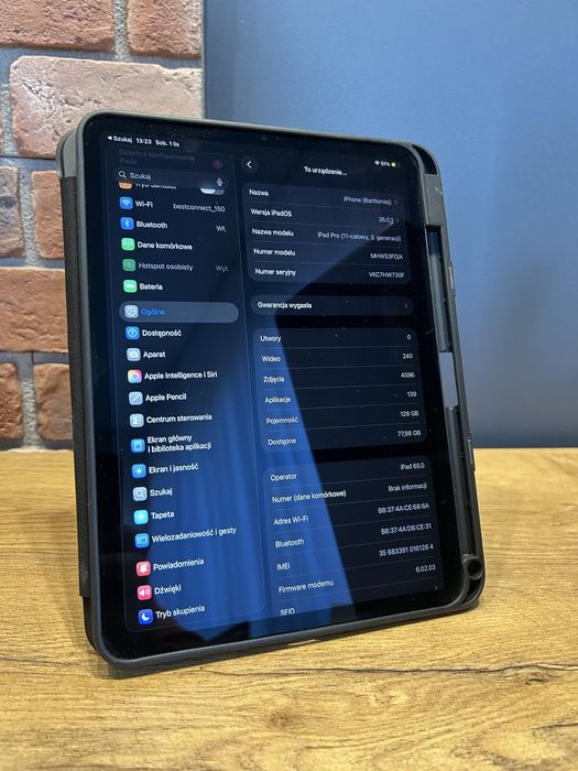 Apple M1 IPad Pro 3 CELLULAR 11 cali 128GB + klawiatura + etui