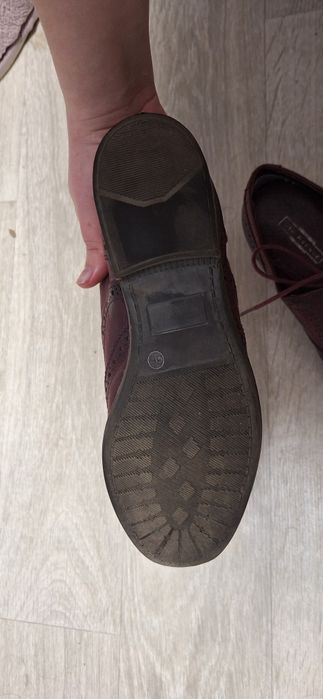 Продам шкіряні туфлі