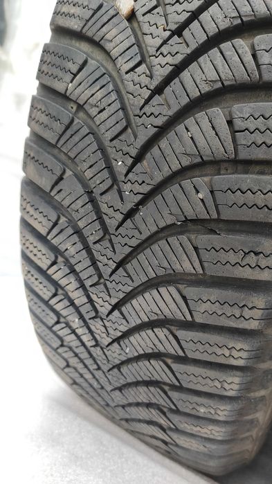 Opony Zimowe 195/65/15 Hankook 2szt 7,4mm