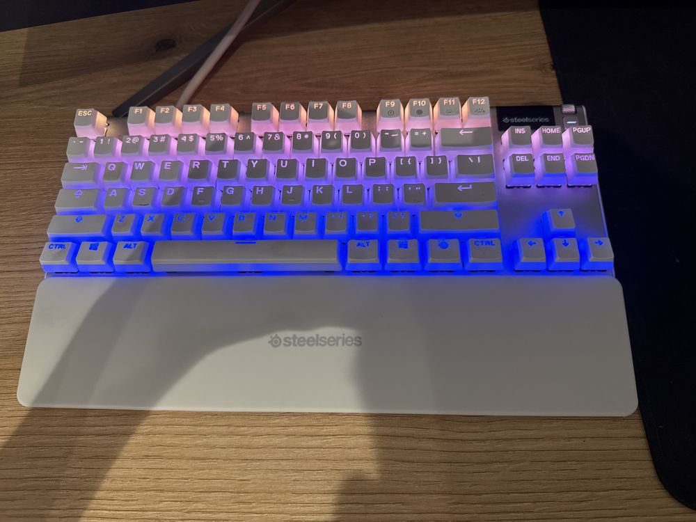 Klawiatura steelseries apex 7 tkl
