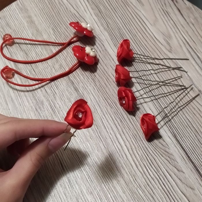 Заколки для волосся,  резинки для дівчинки