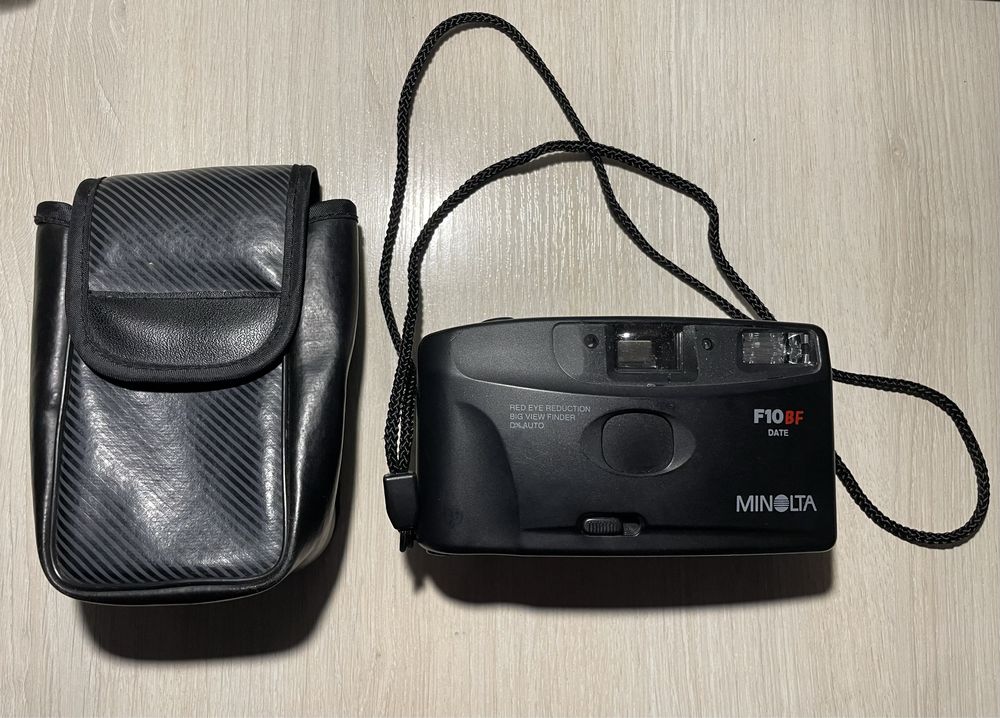 Плівковий фотоапарат Minolta F10BF