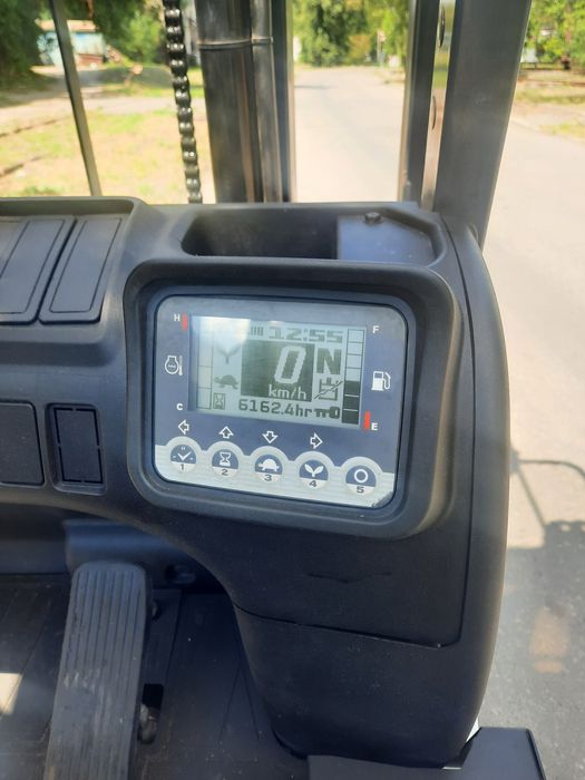 Погрузчик (навантажувач) NISSAN