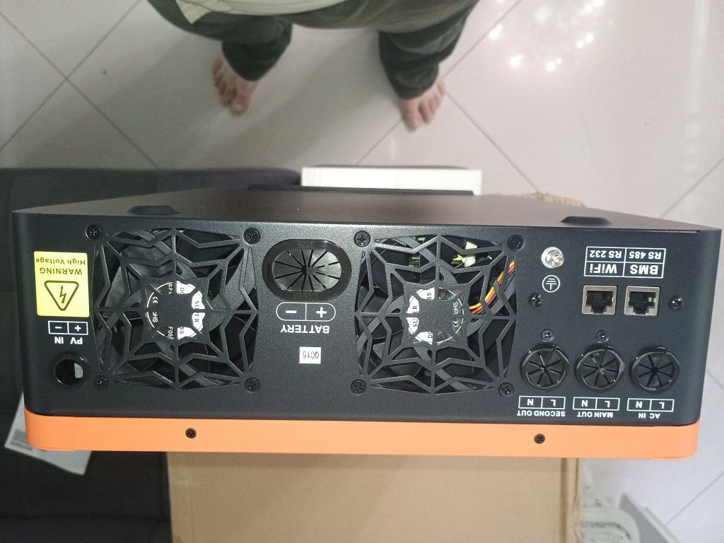 Инвертор гибридный 4200кв 24в