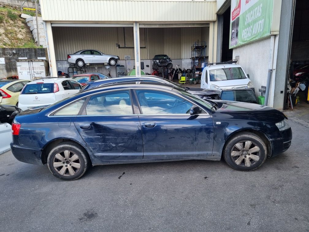 Audi A6 3.0 TDi Quattro de 2006 para peças