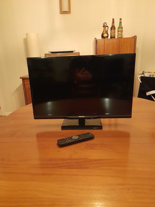 Televisão 60cm Philips com comando