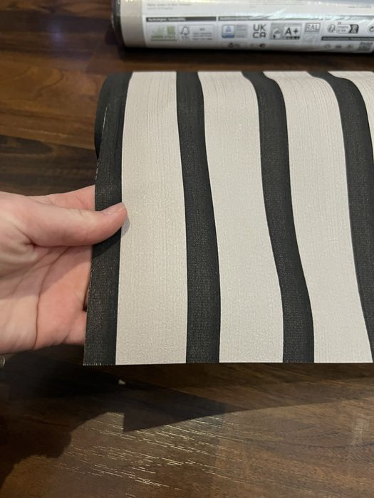 Кімнатні обої 5 рулонів сіро чорні