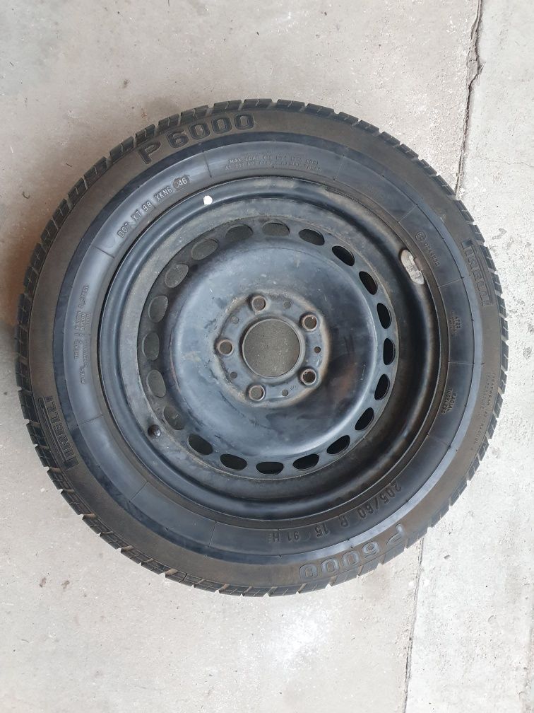 Nowa opona z felgą 5x100 Opel Pirelli P6000 rozmiar  205/60 R15