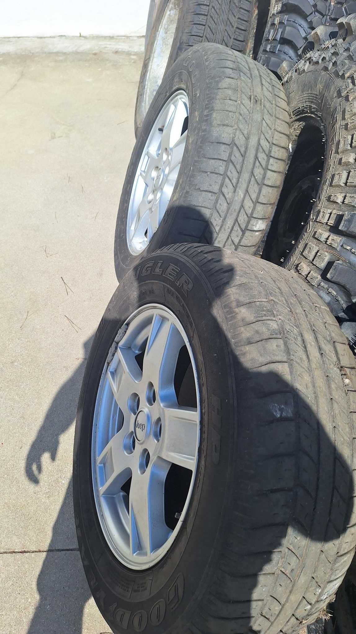 Jantes c/pneus 245/65R17 Jeep Grand Cherokee, Wrangler jk 5x127