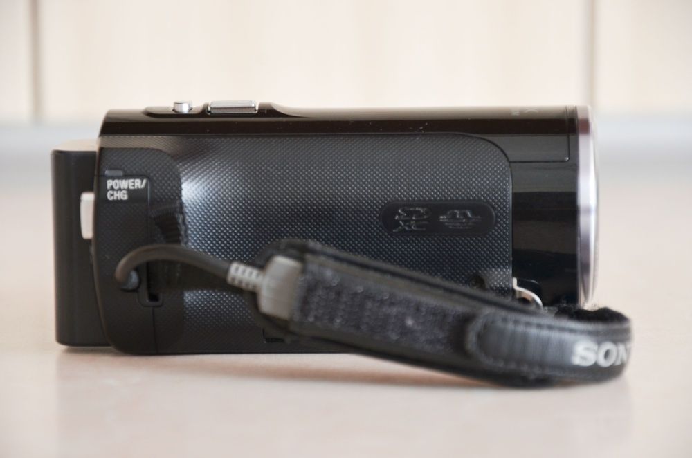 Видеокамера Sony hdr-pj320e
