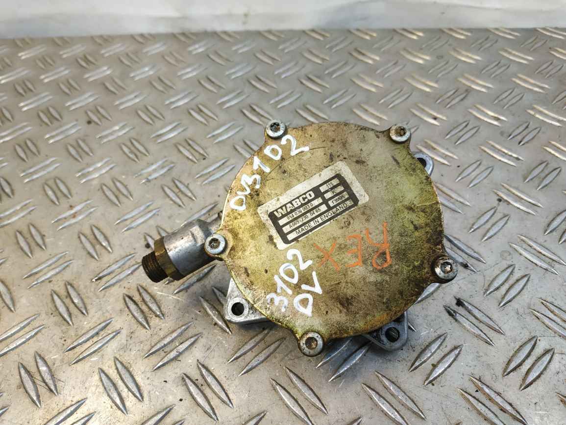 Ssang Yong Kyron 05-15 насос вакуумний  DV3102 6652300465