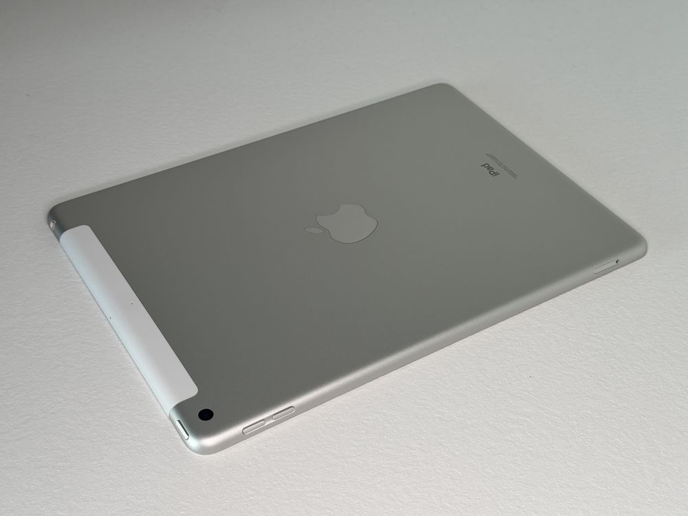 iPad 9. gen. (A2603) - 64GB - Cellular (LTE) - faktura VAT 23%