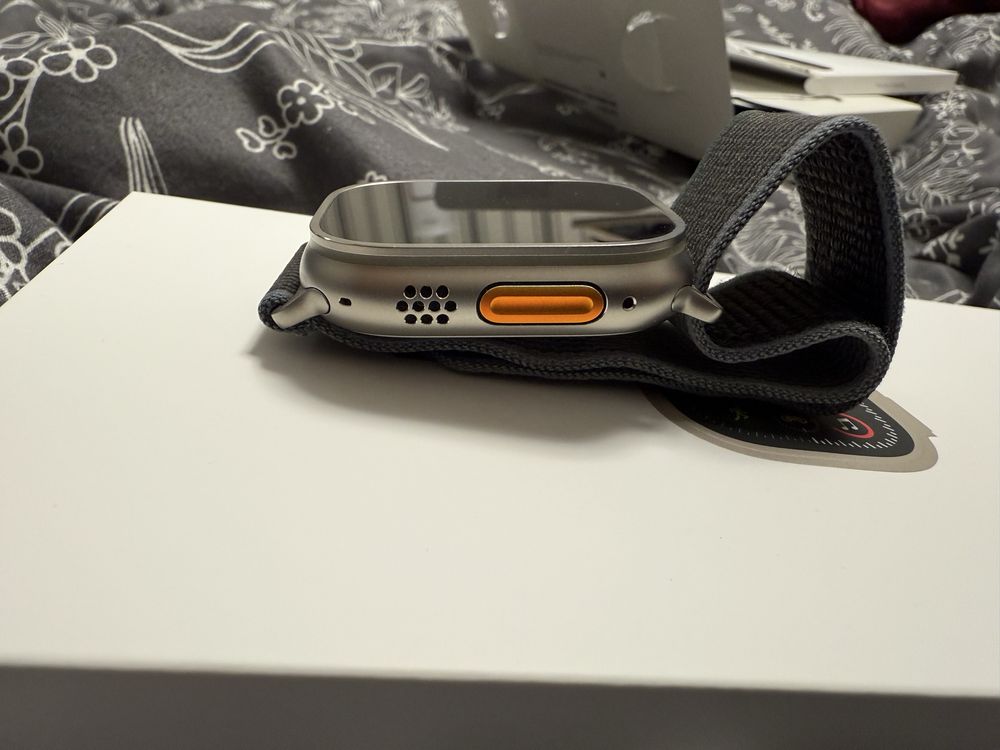 Apple Watch Ultra 2 Titanium Case - стан як новий
