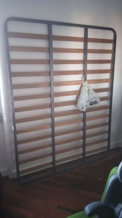 Cama de casal (195comp X 150larg)