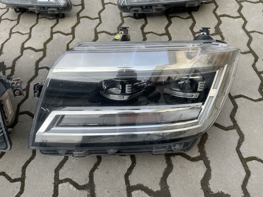 Фари Mercedes Sprinter W907 W910 Volkswagen Crafter 2 MAN TGE