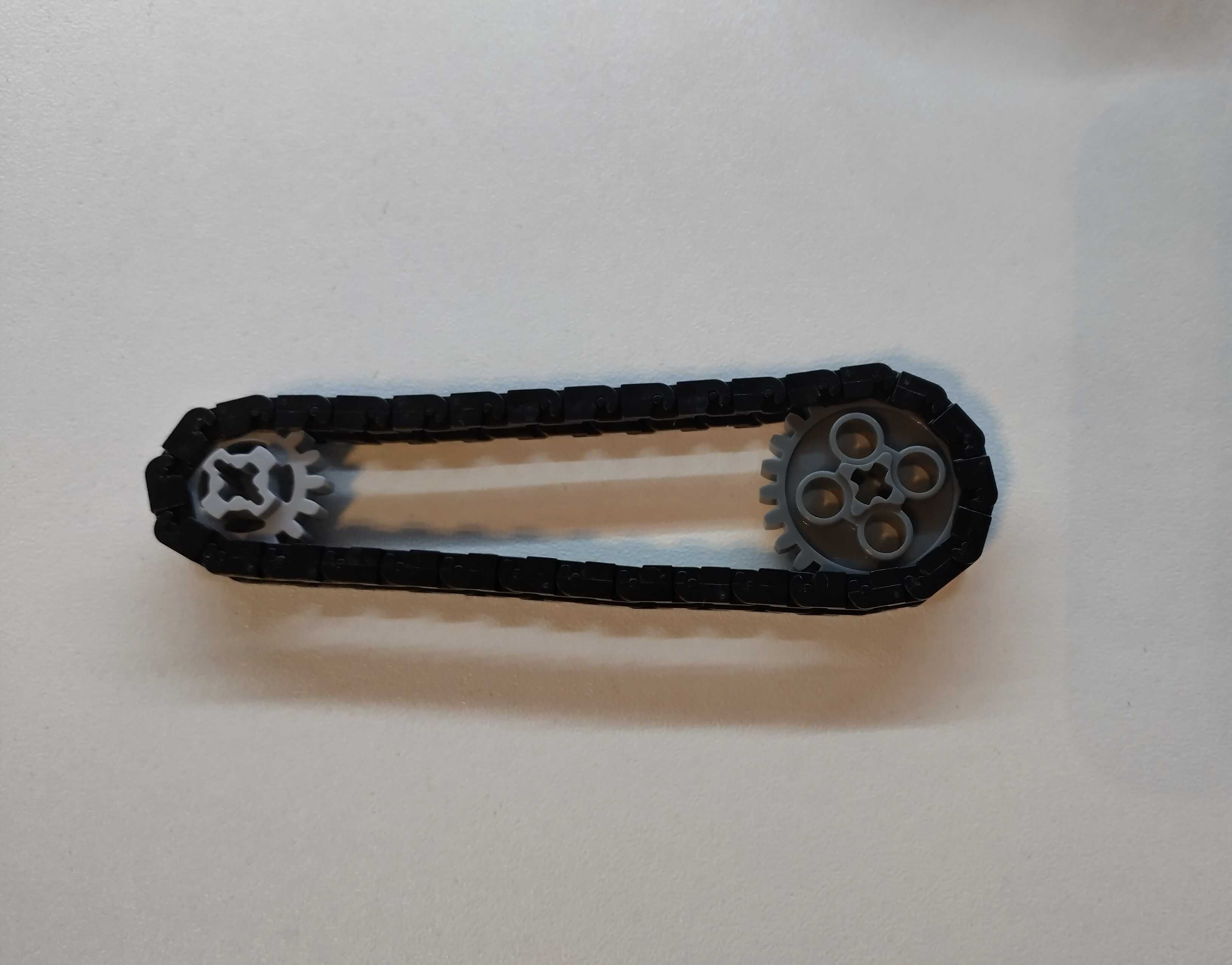 Lego Technic łańcuch 32 ogniwa 3711 + zębatki z 24 i z16  Nowe