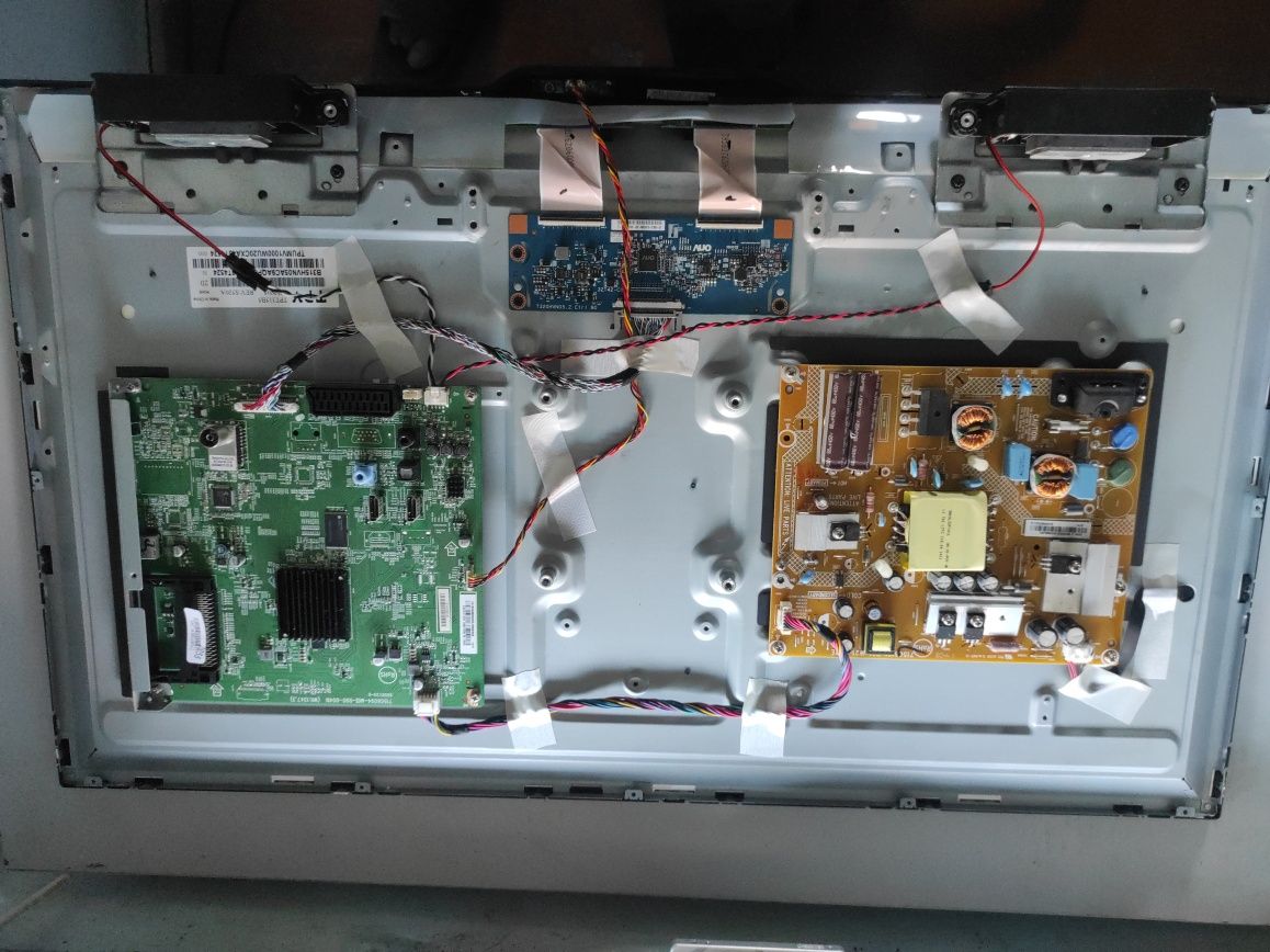 Philips 32pft4308/12, не робочий