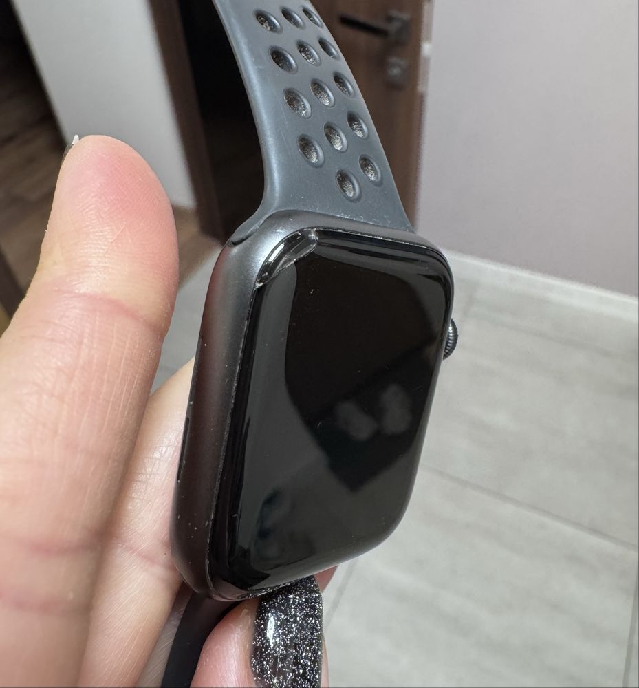 Продам смарт часы apple watch 6 series 44 mm