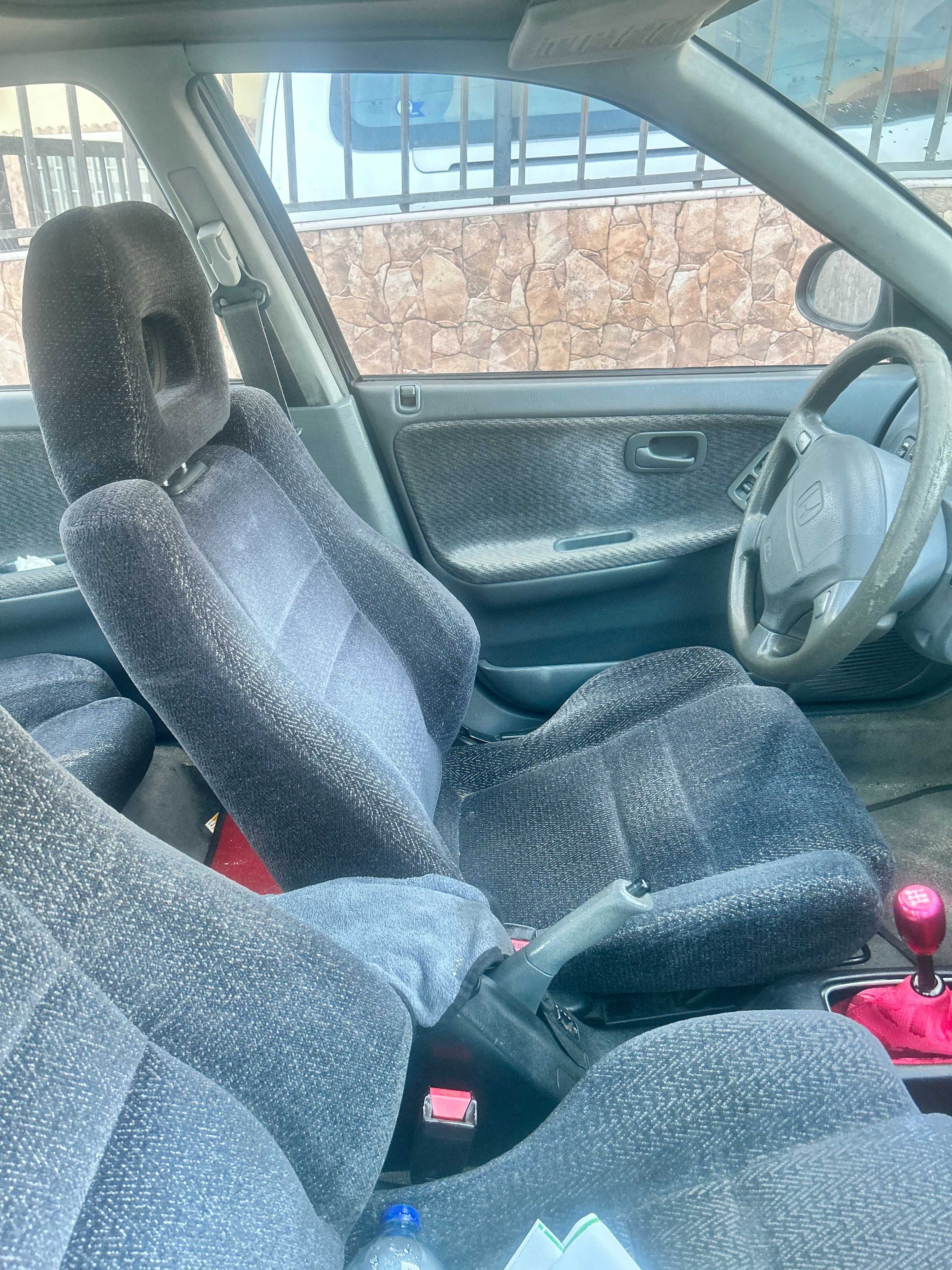 Honda Civic EH9 Com extras