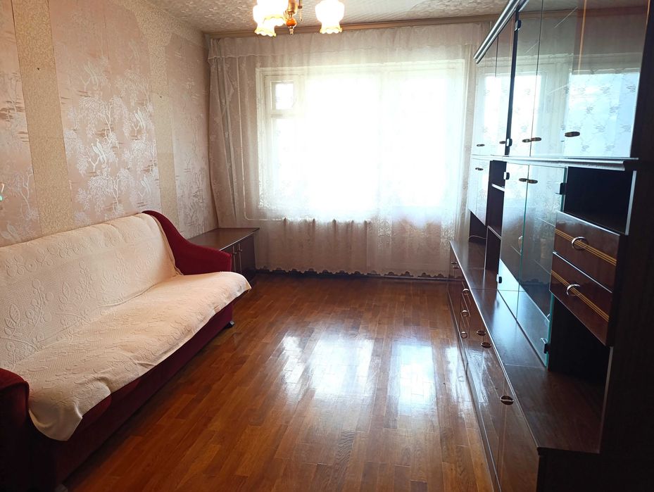 Продам 3кімнатну квартиру в Дніпровському кварталі на 3му поверсі