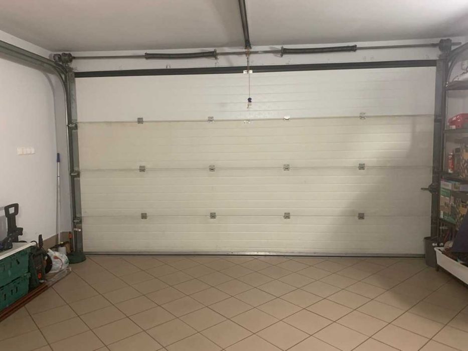 Brama garażowa segmentowa, używana