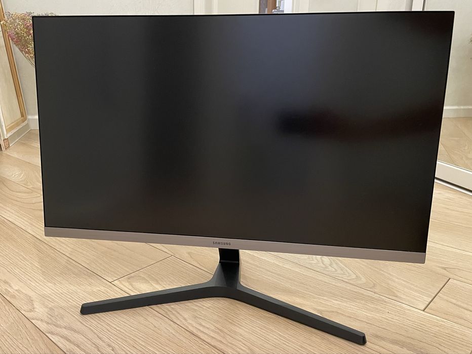 Монитор 4К 60Гц Samsung LU28R550