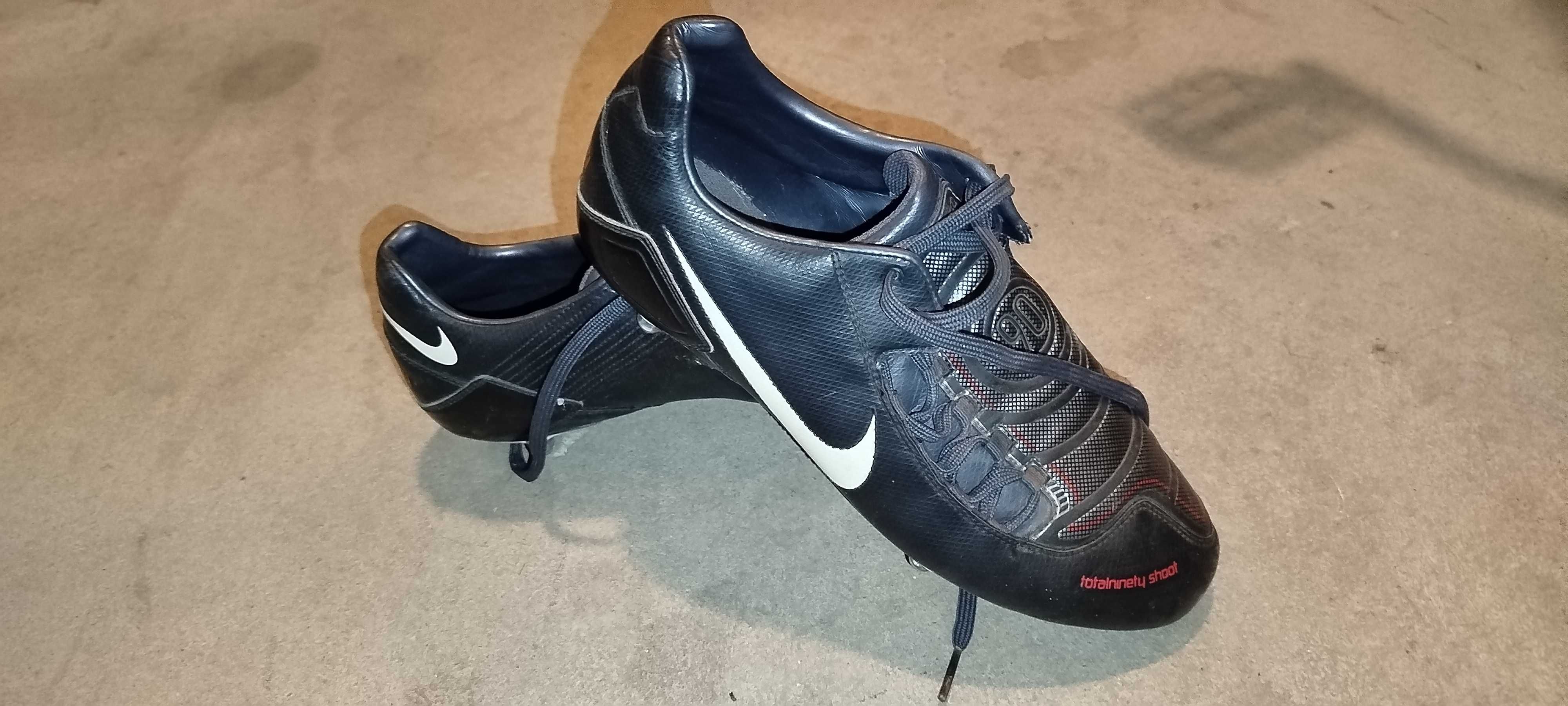 Nike totalninety shoot korki wkręty piłkarskie rozm. 44