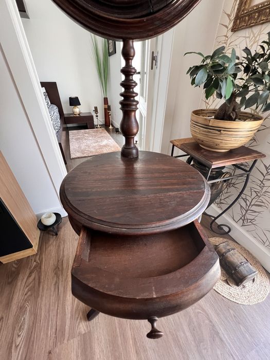 Lindo espelho vintage.Epoca Vitoriana 1820